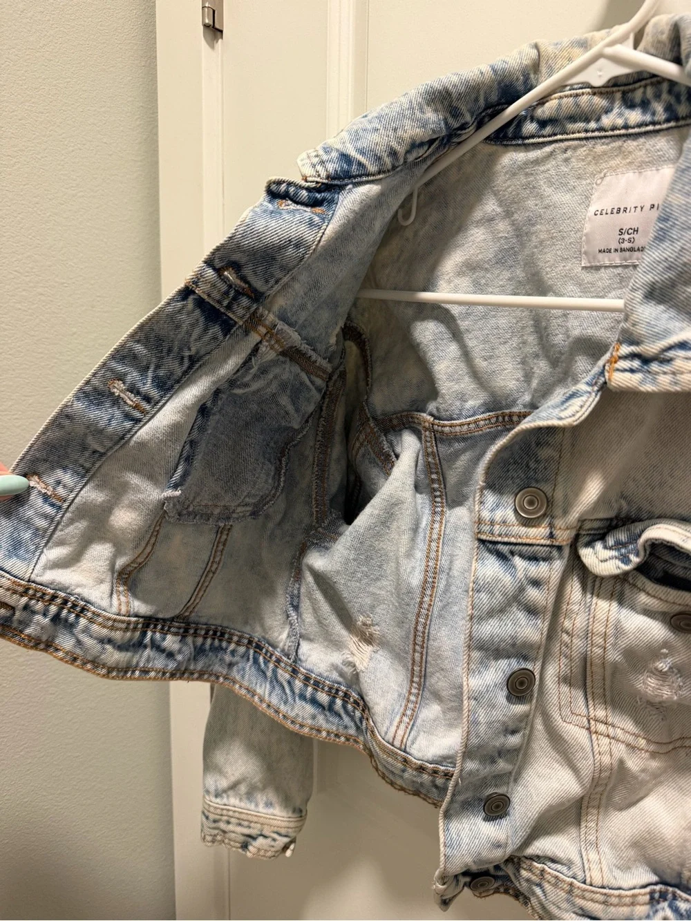 Celebrity Pink cropped denim
